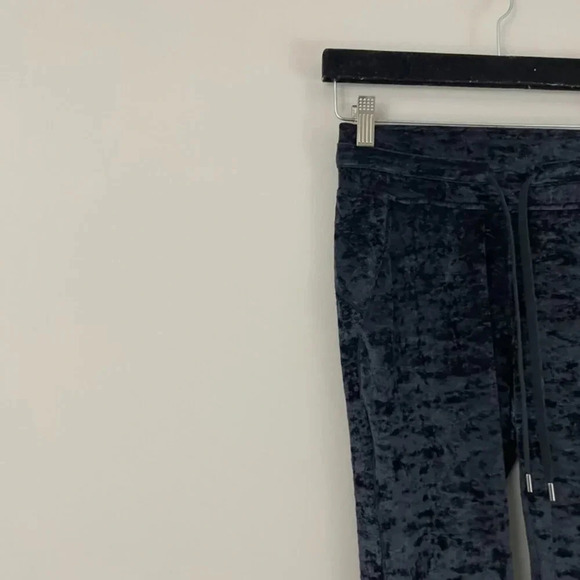 Lululemon Ready to Crush Black Velvet Joggers Size 2 - Picture 5 of 8